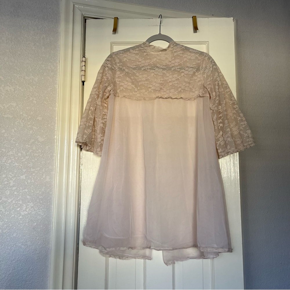Vintage Lace Bed Jacket - Picture 8 of 8